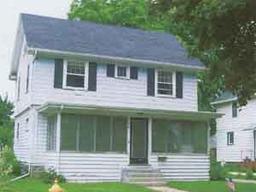 126 Wilson Ave., Waukesha, WI 53186