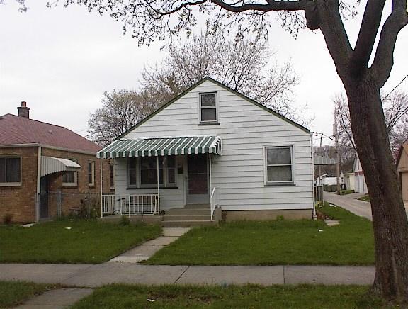 4220 W Peck Pl., Milwaukee, WI 53209