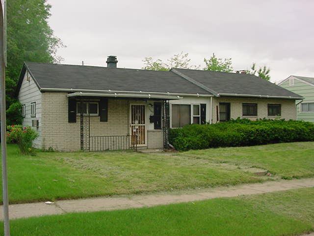 6840 W Grantosa Dr., Milwaukee, WI 53218