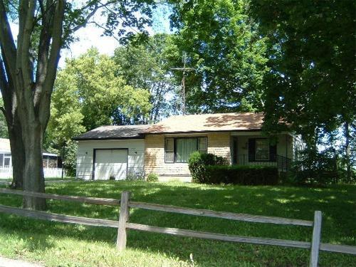 206 Schroeder Ave., Delavan, WI 53115