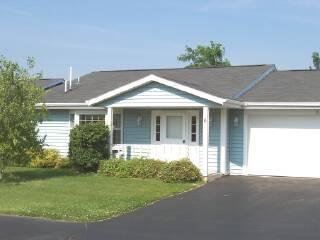 409 E 3rd Ave. #6, Elkhorn, WI 53121