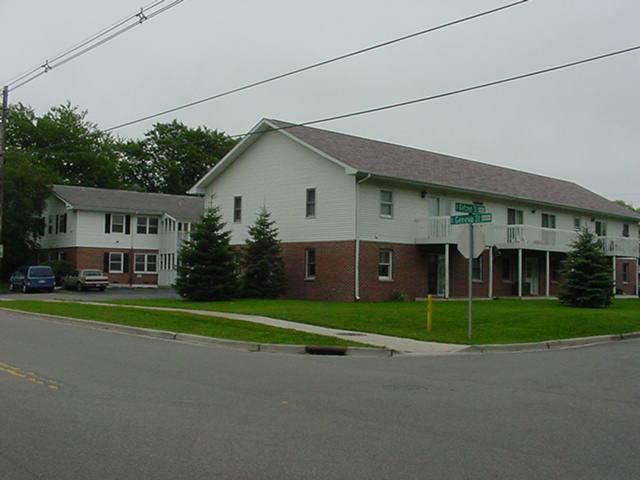 427 E Geneva, Elkhorn, WI 53121