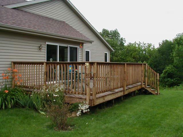 100 Hidden Lake Dr., Slinger, WI 53086