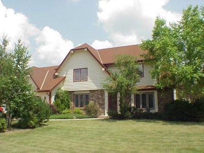 2698 Chicory Ln., Pewaukee, WI 53072