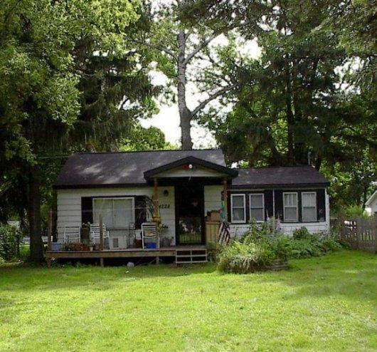 4228 Locust St, Delavan, WI 53115