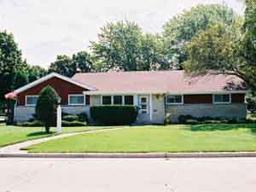 10147 W Grantosa Dr., Milwaukee, WI 53222