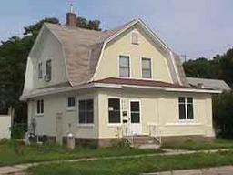 710 S 17th St., La Crosse, WI 54601