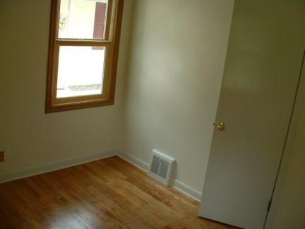 4819 S 68th St., Greenfield, WI 53220