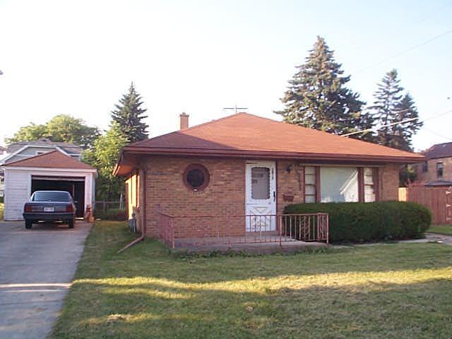 2812 Mitchell St., Racine, WI 53403