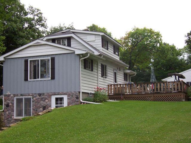 N27W27401 Woodland Dr., Pewaukee, WI 53072