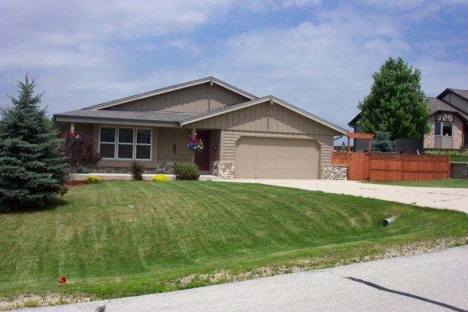 2398 W Heather, Ashippun, WI 53066