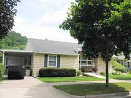129 26th St., La Crosse, WI 54601