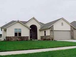 1304 Carla Ct., West Bend, WI 53095