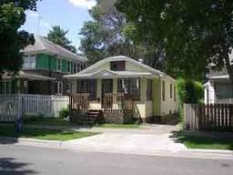 926 S 6th St, La Crosse, WI 54601