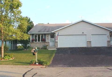 634 Holland, Delavan, WI 53115