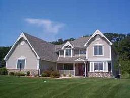 4575 Hillview Dr., New Berlin, WI 53146