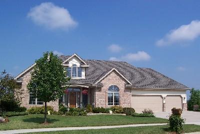 880 Hickory Ln., Hartford, WI 53027