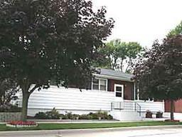 744 Shoreland Dr, Racine, WI 53402