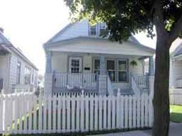2672 S 8th St, Milwaukee, WI 53215