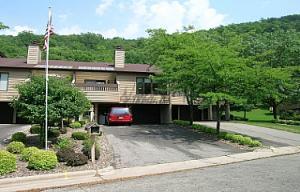 4019 Cliffside Dr. #2C, La Crosse, WI 54601