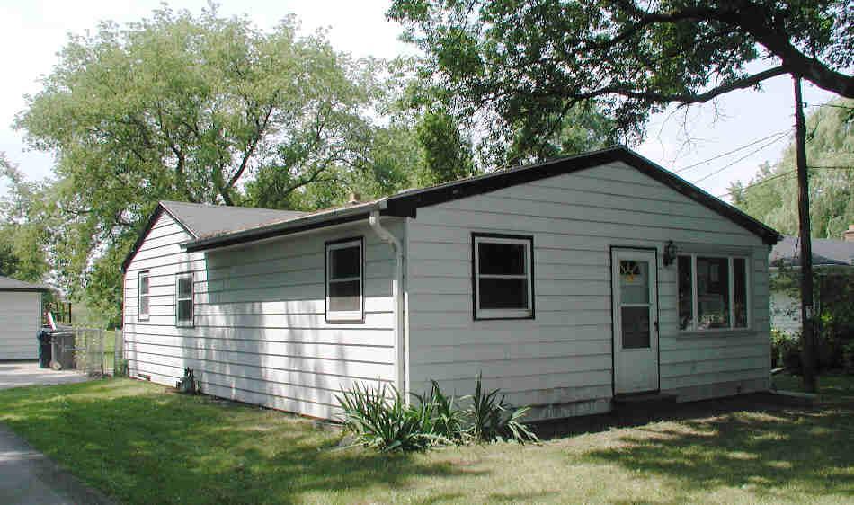 10433 S Chicago Rd., Oak Creek, WI 53154