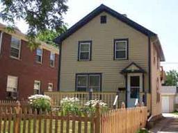 711 E Henry Clay St., Whitefish Bay, WI 53217