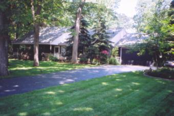 14314 W Crest View, New Berlin, WI 53151