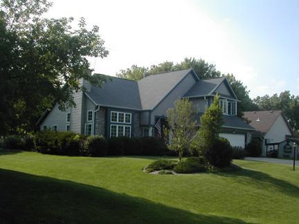 5748 Finch Ln., Caledonia, WI 53402