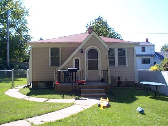 4229 S Austin St., Milwaukee, WI 53207