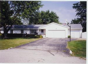 5000 S Jonathan Ln., New Berlin, WI 53151