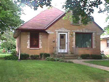 3720 N 101st St., Wauwatosa, WI 53222