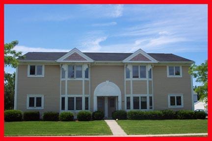 2067 Cliff-alex Ct. #1, Waukesha, WI 53189