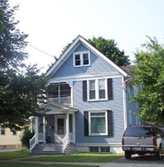 361 W Chestnut St, Burlington, WI 53105