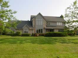 4413 W Meadow Cir., Mequon, WI 53092