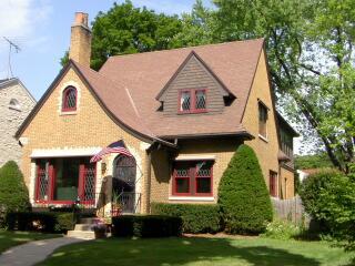 2570 Pasadena Blvd., Wauwatosa, WI 53226