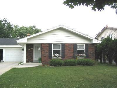 1319 Eder Ln. #19, West Bend, WI 53095