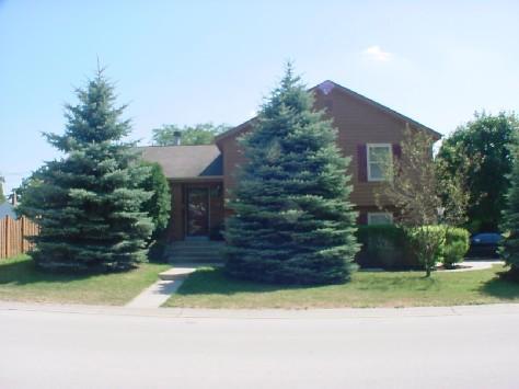 221 W Birch, Glendale, WI 53217