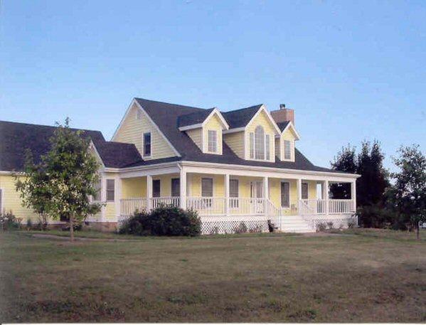 760 N Hickory Hills Dr., Ashippun, WI 53066