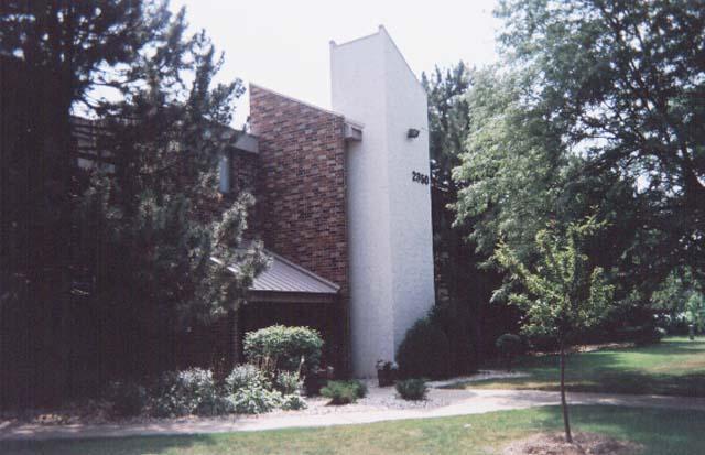 2350 W Good Hope #353, Glendale, WI 53209