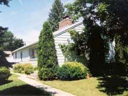 4863 N Lydell Ave., Glendale, WI 53217