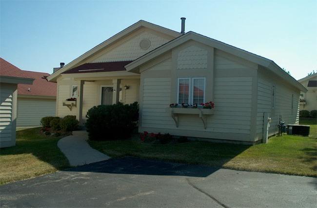 1678 Cottage Dr. #07-42, Geneva, WI 53147