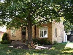 4557 N 106th St., Wauwatosa, WI 53225