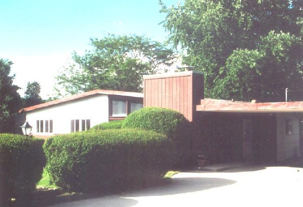 8096 N Grandview Dr., Brown Deer, WI 53223