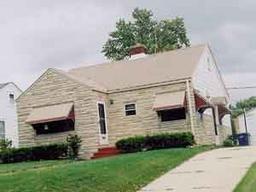 4448 S Pine, Milwaukee, WI 53207