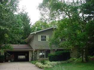 8829 W Poplar Dr., Mequon, WI 53097