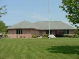 8465 Golden Lake Ct., Franklin, WI 53132