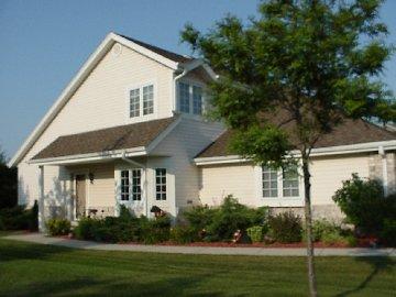 14180 Lenox Dr., New Berlin, WI 53151