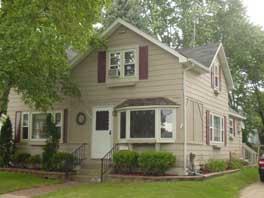 429 S Worthington St., Oconomowoc, WI 53066
