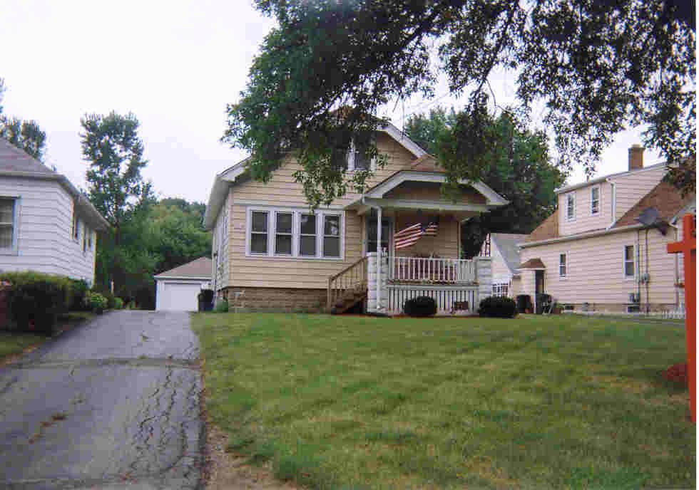 2937 W College Ave., Franklin, WI 53221