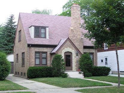 5115 N Berkeley Blvd, Whitefish Bay, WI 53217